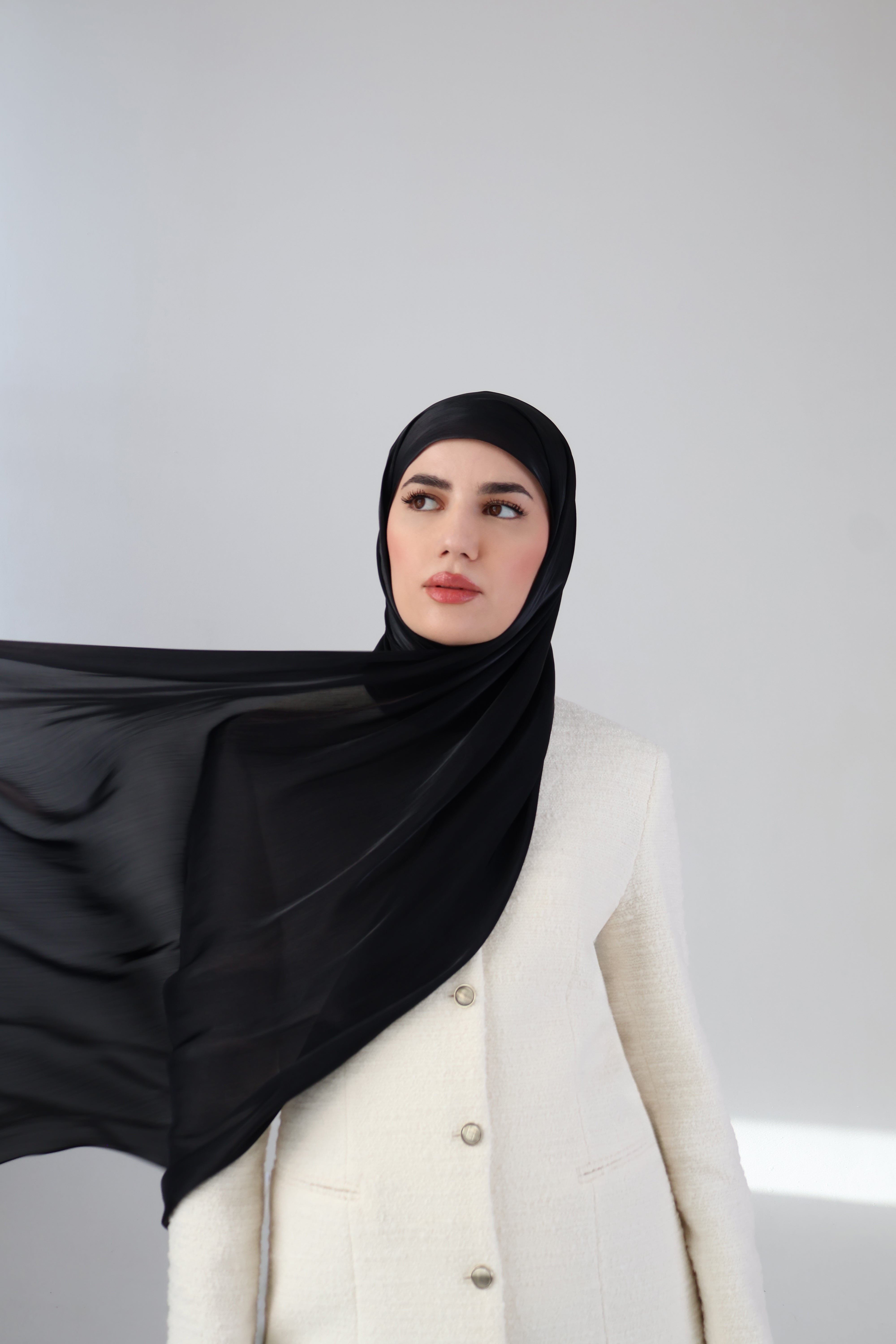 ONYX  - Organza Hijab